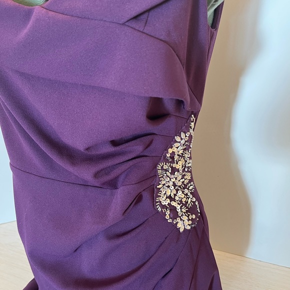 SLNY Gown Plum Off The Shoulder Sz 10. Beaded sequin on front. Side slit. - Picture 5 of 12
